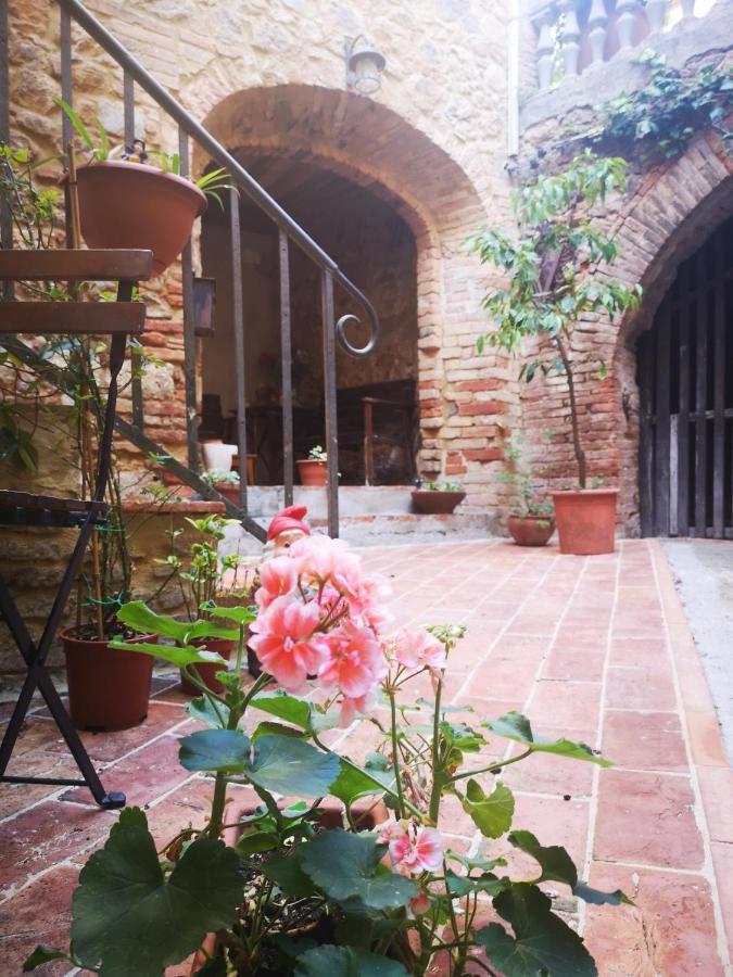 Antico Borgo Di Torri Bed and Breakfast Sovicille Εξωτερικό φωτογραφία