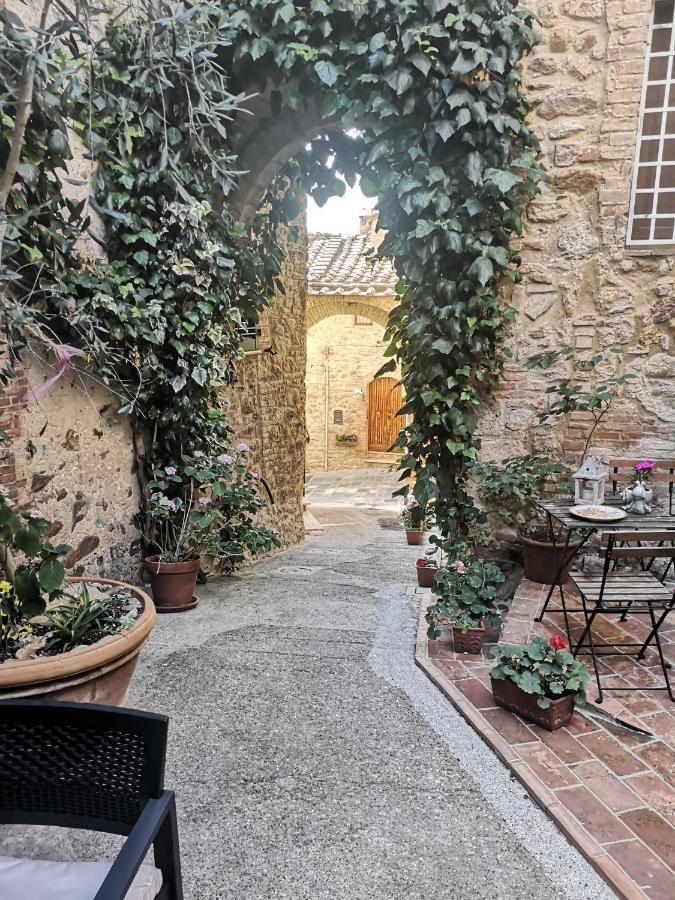 Antico Borgo Di Torri Bed and Breakfast Sovicille Εξωτερικό φωτογραφία