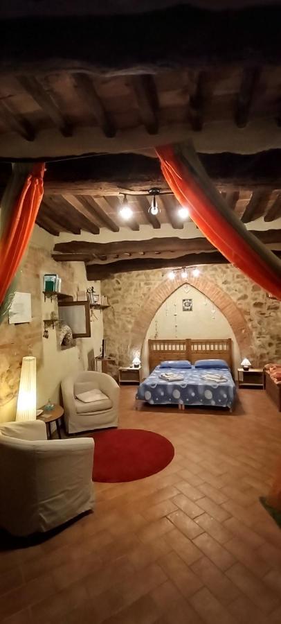 Antico Borgo Di Torri Bed and Breakfast Sovicille Δωμάτιο φωτογραφία